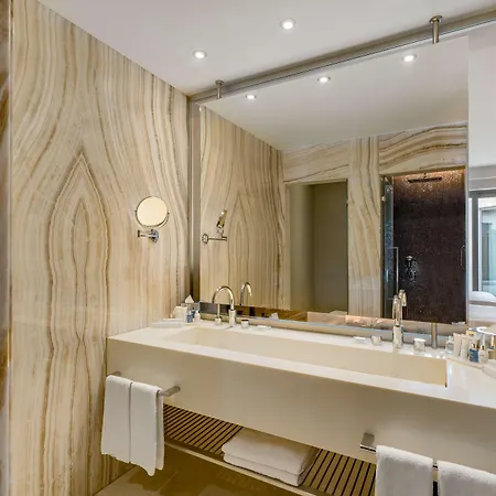 Radisson Blu & Spa, Tuzla 5*