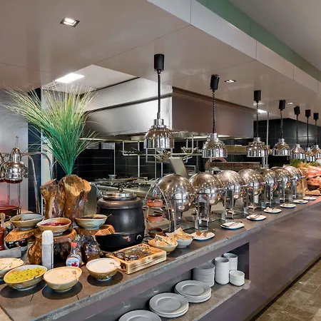 Отель Radisson Blu & Spa, Tuzla 5*
