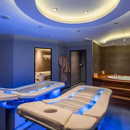 Отель Radisson Blu & Spa, Tuzla 5*