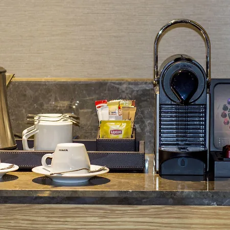 Отель Radisson Blu & Spa, Tuzla