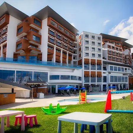Отель Radisson Blu & Spa, Tuzla 5*