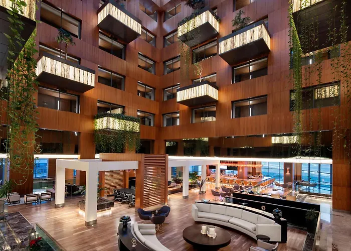 فندق وسبا راديسون بلو، إسطنبول توزلا