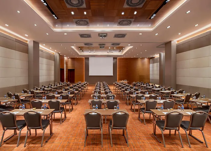 وسبا راديسون بلو، إسطنبول توزلا فندق اسطنبول