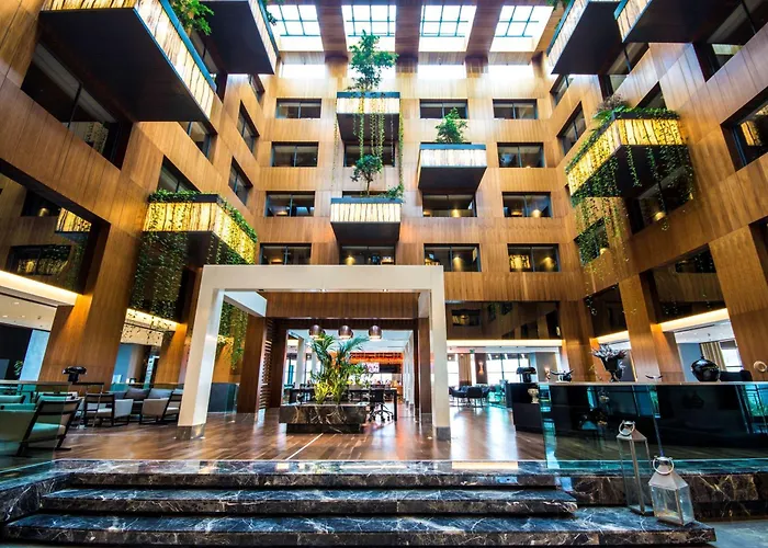 وسبا راديسون بلو، إسطنبول توزلا